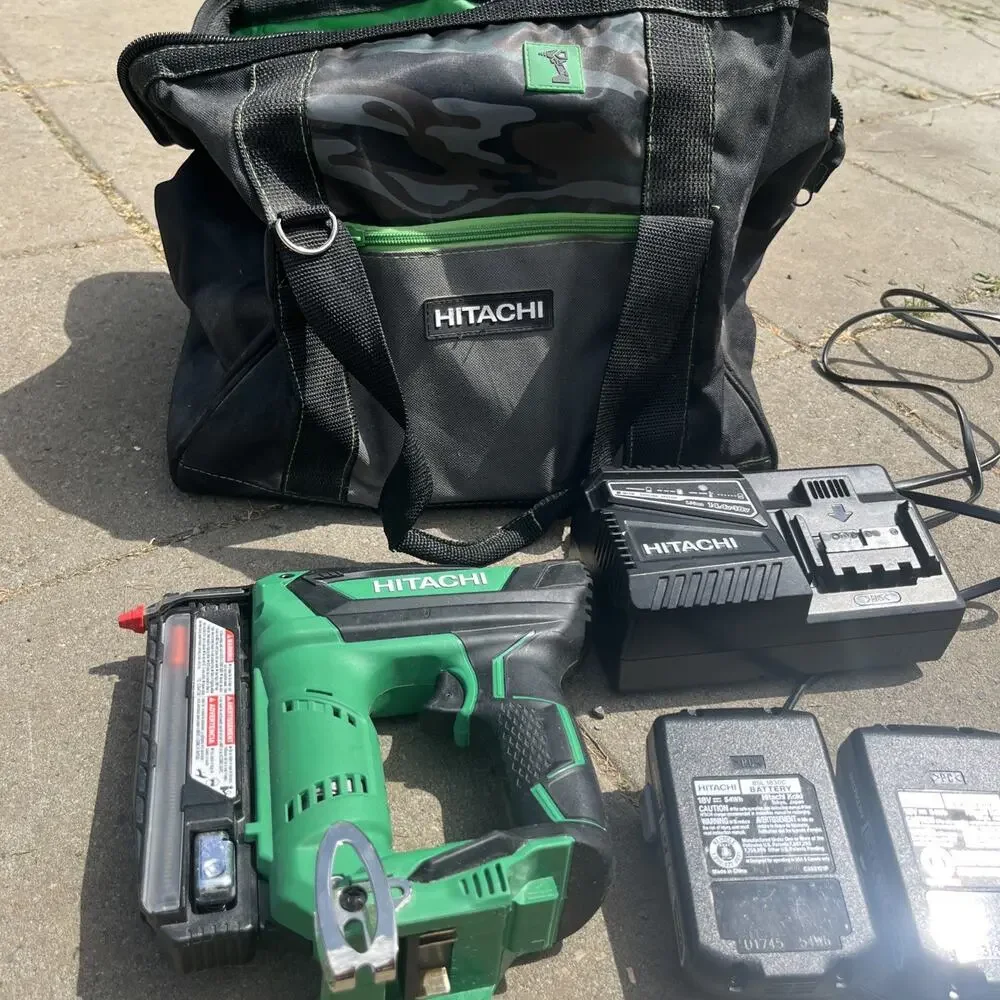 Hitachi Metabo HPT 18v Pin Nailer NP18DSAL 5/8” to 1-3/8” 23ga w/ Batteries